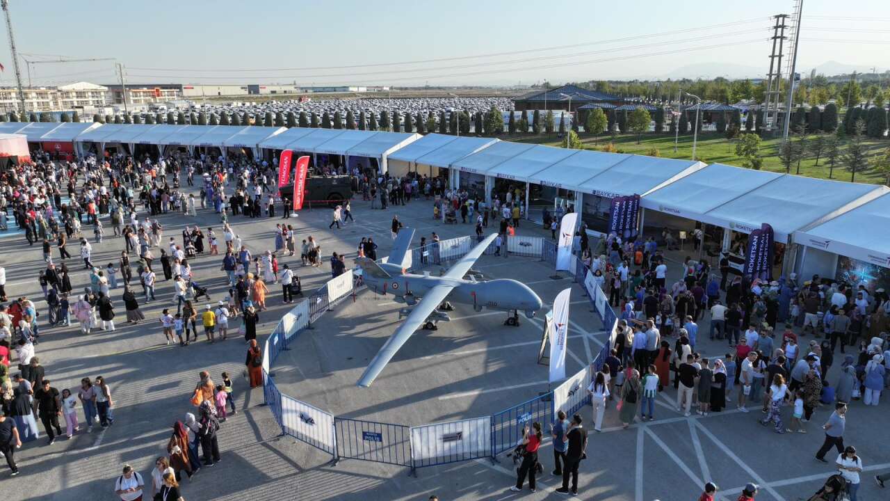 Konya’da nefesler tutuldu! Türk Yıldızları ve 1000 drone havalanacak 9